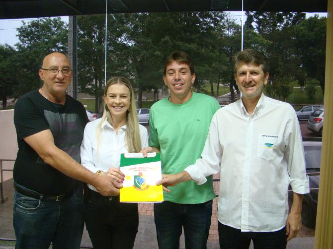 Câmara apresenta Projeto Parlamento Jovem ao NRE de Laranjeiras do Sul